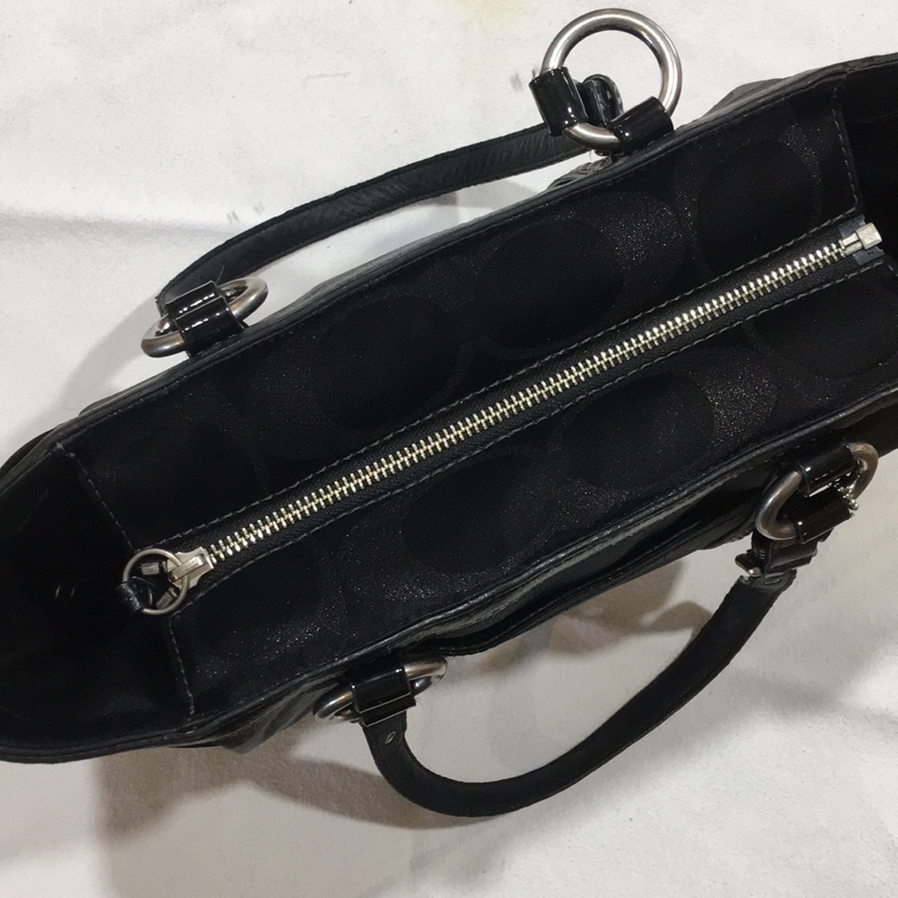 Coach Purse - Picture 4 of 7